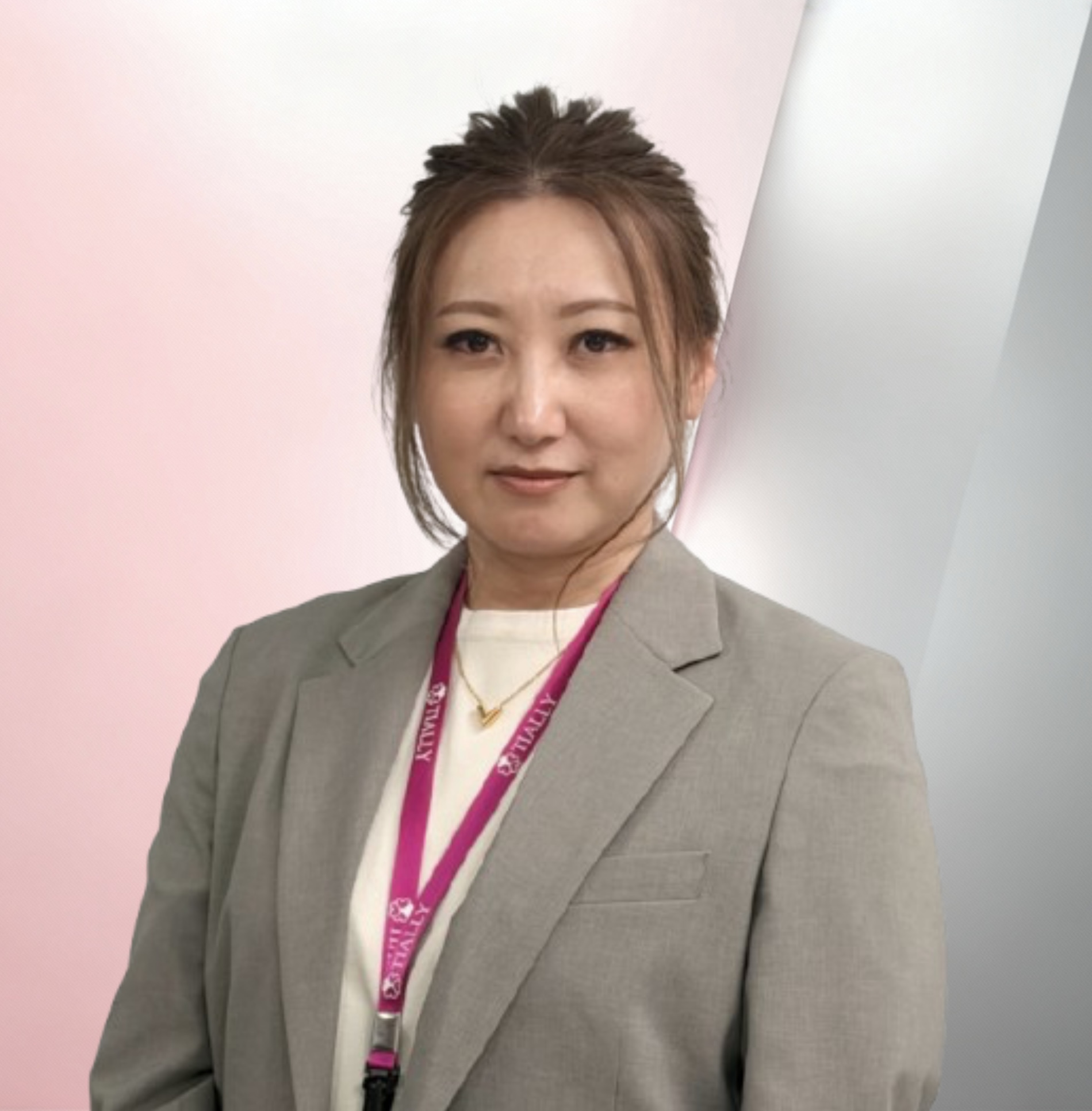 鶴井美穂